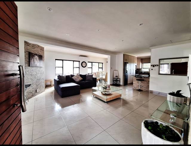 3 BEDROOM FREESTANDING FOR SALE IN SHELLY BEACH